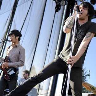 Escucha el álbum de Antemasque, la banda de Omar Rodríguez-López y Cedric Bixler-Zavala