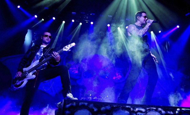 Lars Ulrich de Metallica es el Ringo Starr del metal dice Arin Ilejay de Avenged Sevenfold