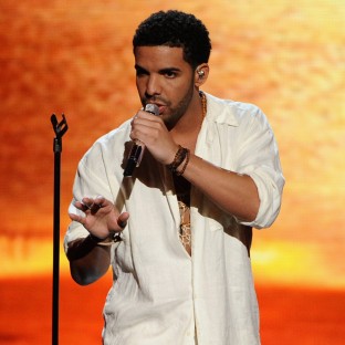 Drake estará presente en nuevo álbum de Usher