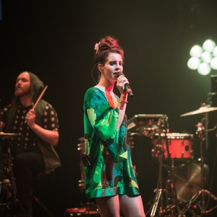 Lana del Rey le responde a hija de Kurt Cobain 