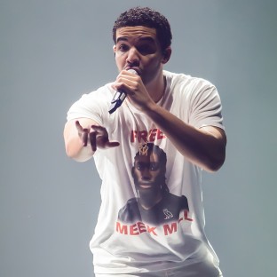 Drake sorprende con 3 nuevos temas: 