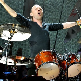 Lars Ulrich de Metallica sugiere a AC/DC como headliner de Glastonbury