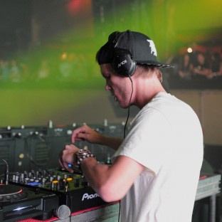 Avicii, Calvin Harris, Armin van Buuren y Hardwell como headliners del Electric Daisy Carnival: Las Vegas