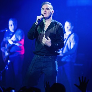 Morrissey niega haber ordenado a guardaespaldas lastimar a fan