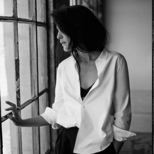 Jessie Ware da detalles de su álbum 'Tough Love'; disponible en octubre