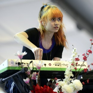 Grimes escribió una canción para Rihanna, pero fue rechazada