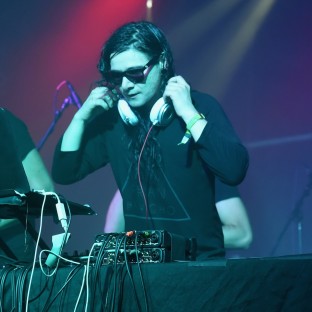 Skrillex tocó en Bonnaroo con Warpaint, Janelle Monáe, Zedd y más