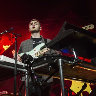 Ya puedes ver el video vetado de Disclosure para “Help Me Lose My Mind”