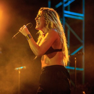Ellie Goulding lanza video de 