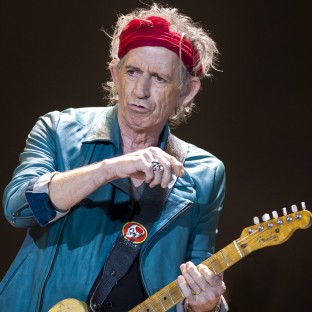 Keith Richards hacer cover de Bob Marley con músicos del mundo, entre ellos mexicanos