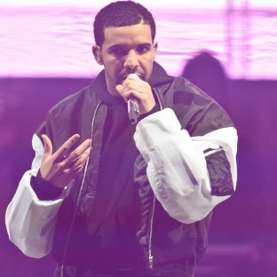 Drake conduce los ESPYS Awards; por otro lado acepta cargos por plagio
